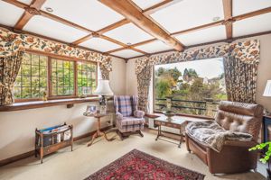 Sitting Room- click for photo gallery
